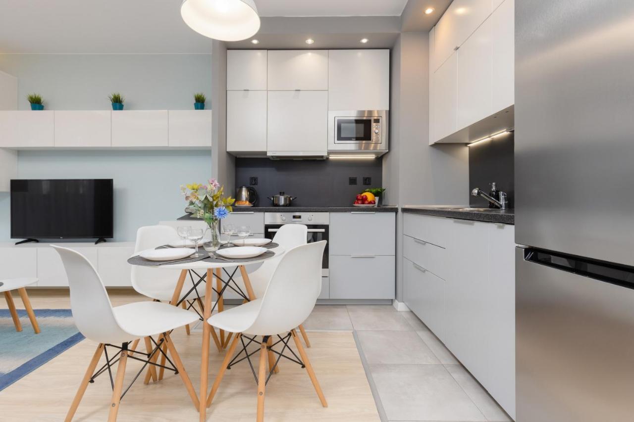 Warsaw Sokolowska One Bedroom Apartament By Noclegi Renters Exterior photo
